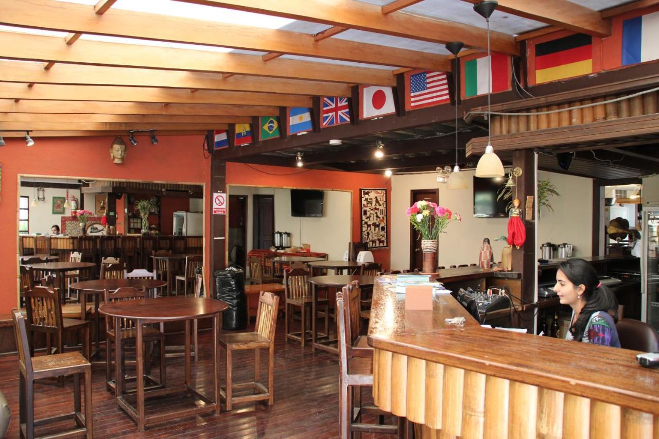 Hostal Alcala Quito Exterior photo